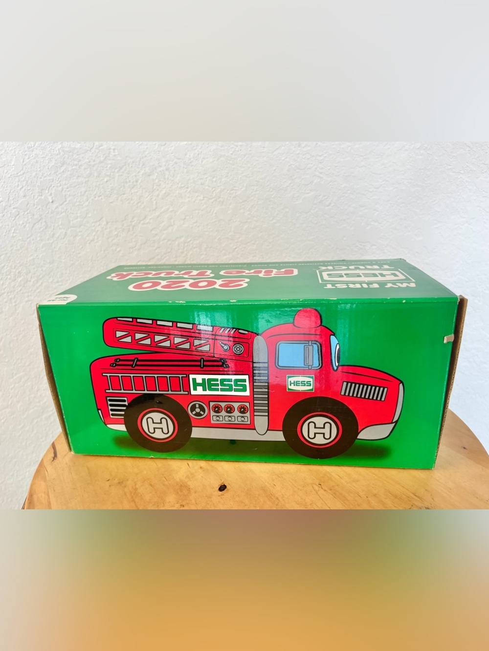 2020 HESS My First Hess Truck Fire Truck Plushie MINT NEW IN BOX - Picture 2 of 4